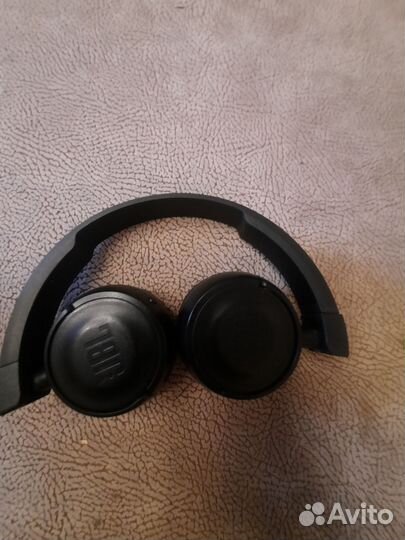 Беспроводные наушники JBL T450BT