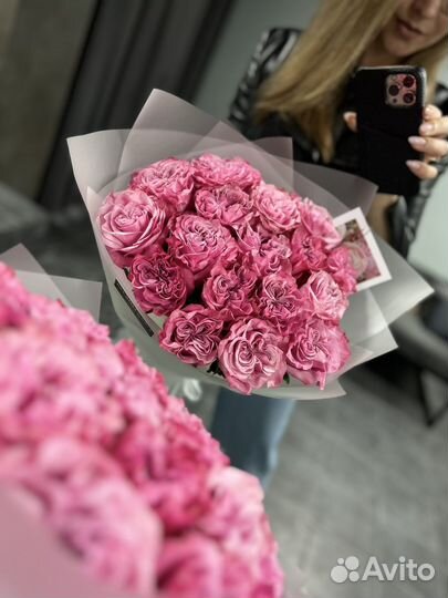 Розы живые цветы букеты доставка