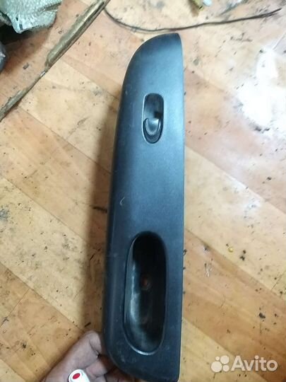 Кнопка стекла део матиз