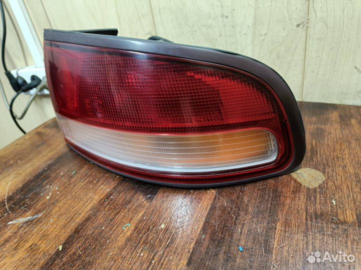Фонарь задний правый Mitsubishi Galant 7 седан