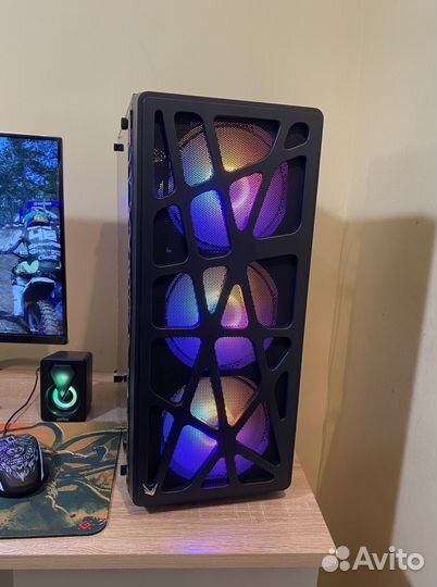 Красивый Игровой пк RX с монитором: Mana