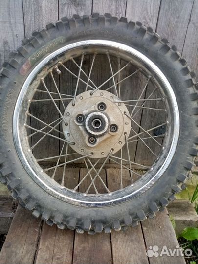 Колесо на мотоцикл р 17