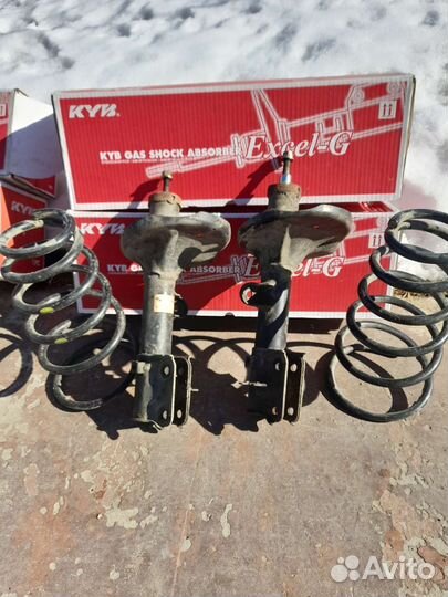 Стойки Хёндай Тусан