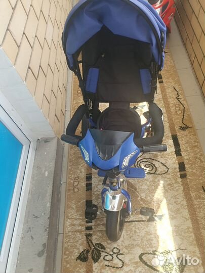 Трехколесный велосипед