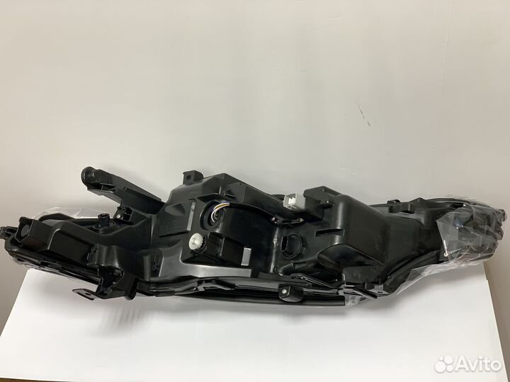 Фара Toyota Camry V70 USA 2018-2023