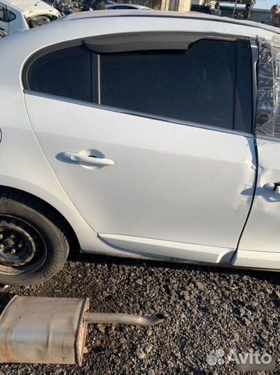 Дверь задняя правая Renault Fluence