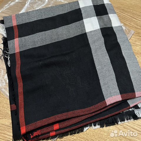 Палантин burberry