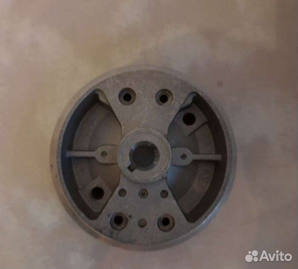 Маховик для 2-х тактного 49cc