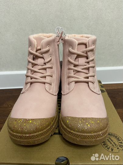 Ботинки для девочки новые