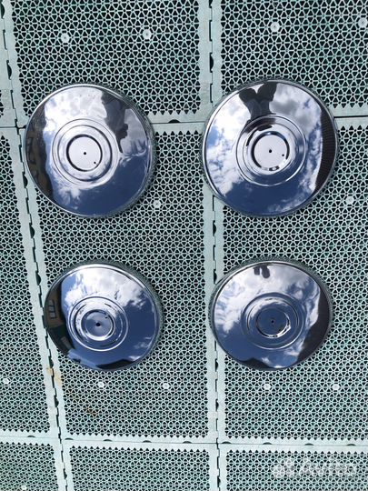 Продам колпаки хром классика ваз 2106