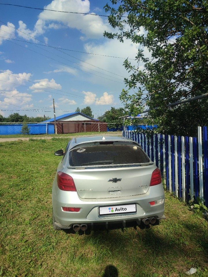 Chevrolet Cruze: фото владельца