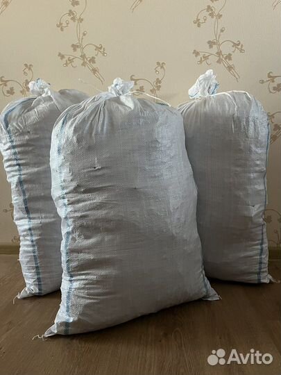 Сено в мешках