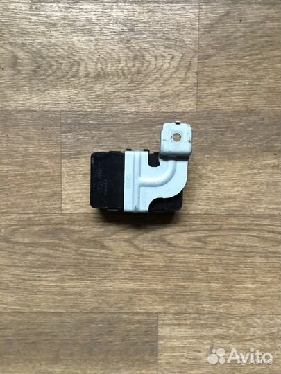 Блок реле Kia Sportage 3 №Е226