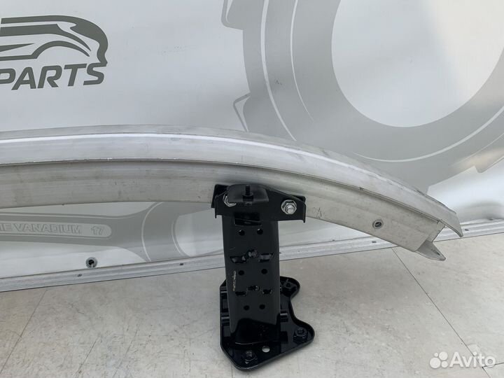 Усилитель переднего бампера Mercedes A2216203186