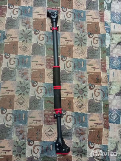 Турник распорный