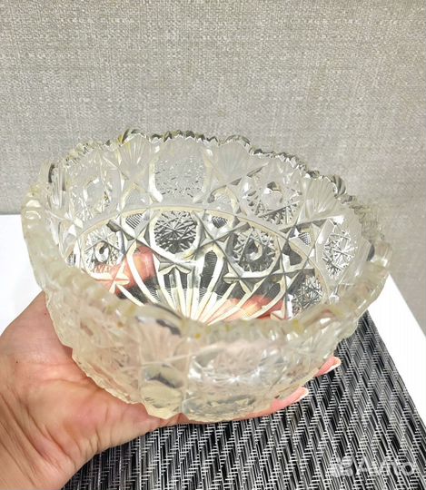 Хрустальная ваза