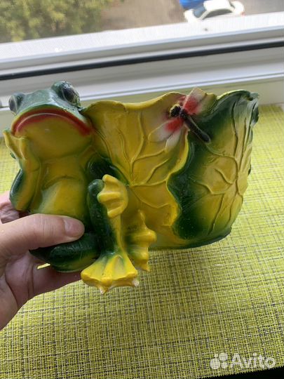 Кашпо с лягушкой для цветов керамика