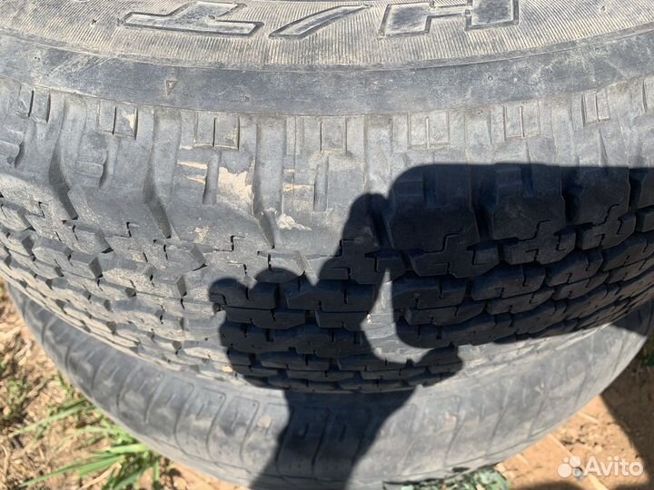 Bridgestone Dueler H/T 687 225/65 R16