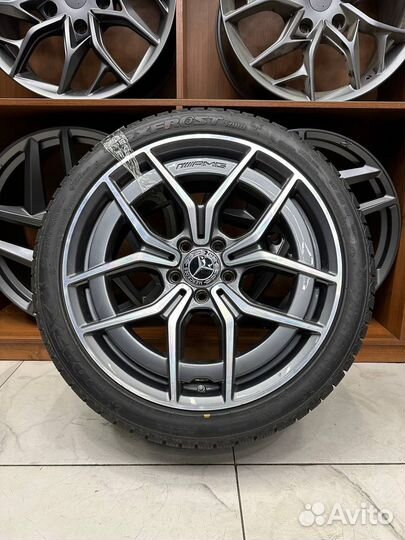 R19 RoadX RX Frost WU01 245/40, PCD 5x112 DIA 66.6