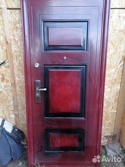 Металлическая дверь бу