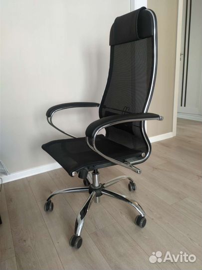 Компьютерное кресло