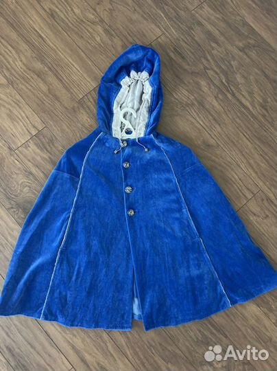 Плащ для девочки