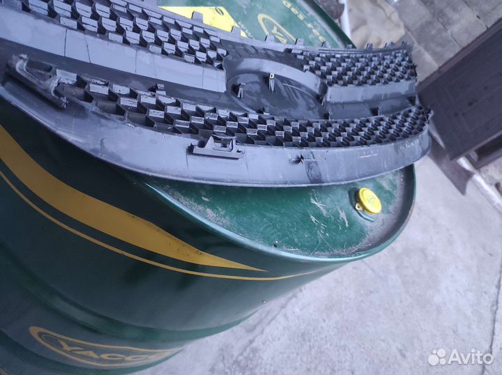 Решетка радиатора LADA largus