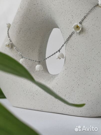 Колье с ландышами