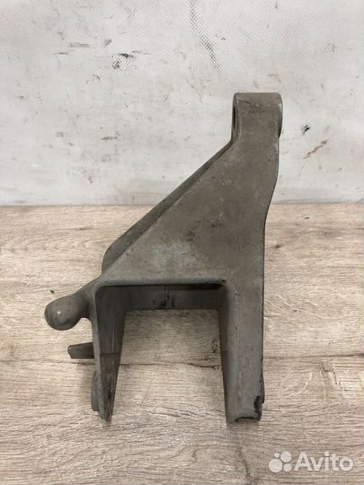 Кронштейн задней опоры Astra j МКПП