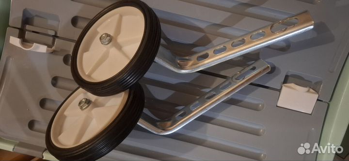 Дополнительные боковые колеса для велосипеда