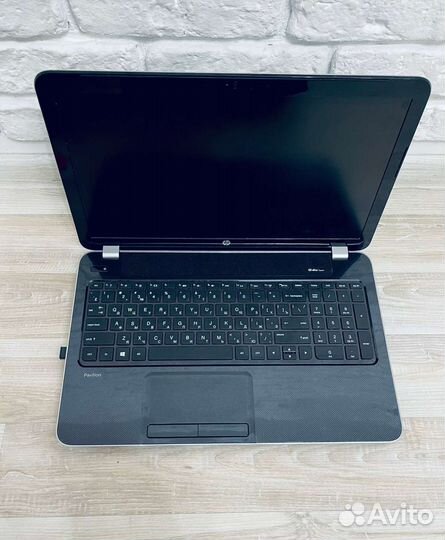 Ноутбук HP Pavilion 15 Notebook PC