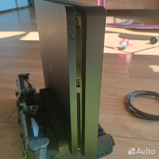 Sony PS4 slim 1tb