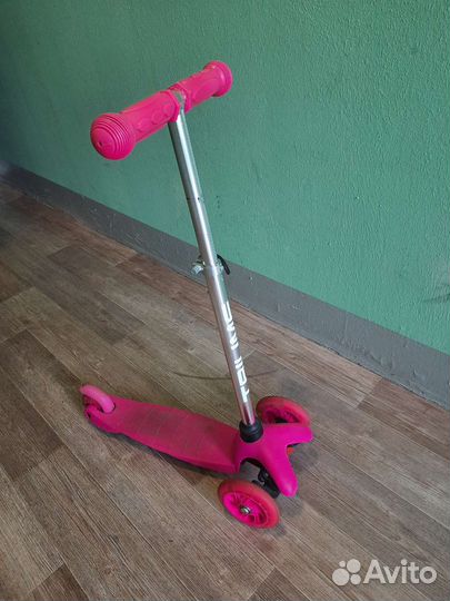 Самокат детский трехколесный