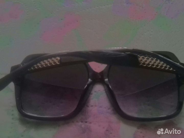 Солнцезащитные очки