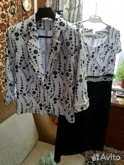 Костюм женский