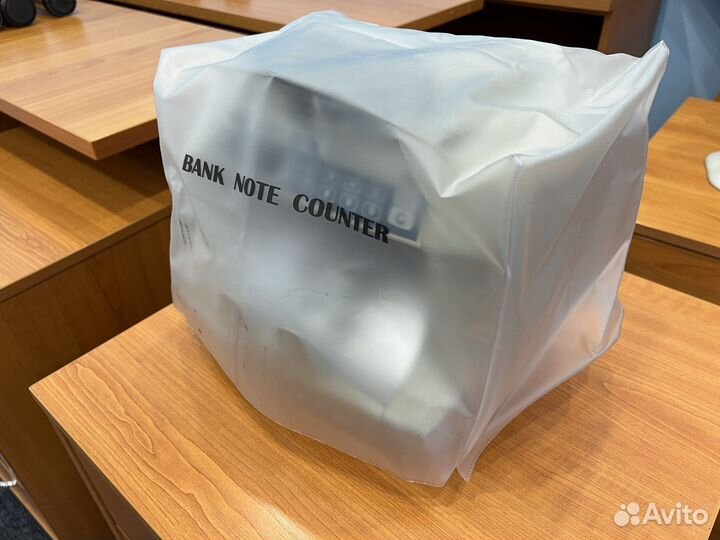 Счетчик банкнот Plus P-106 A