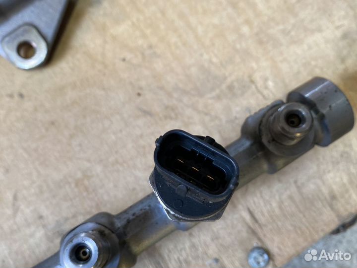 Топливная рампа Renault 1.9dci F9Q Laguna Scenic