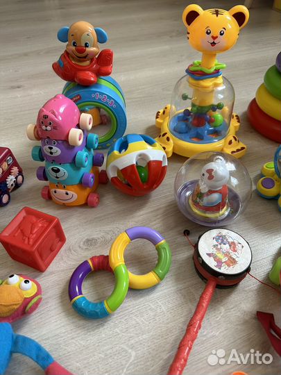 Развивающие детские игрушки пакетом