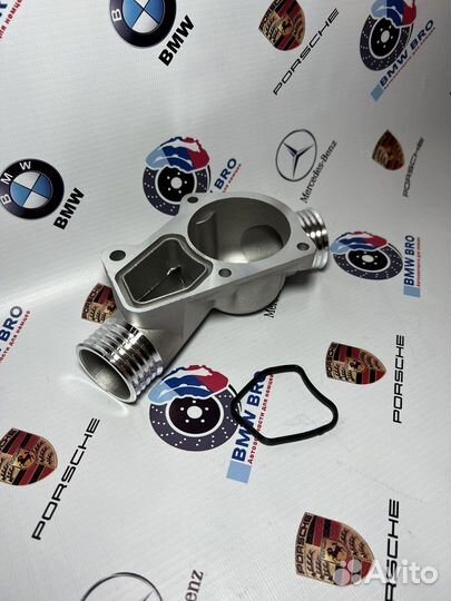 Корпус термостата BMW M50