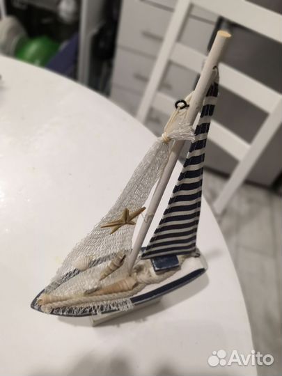 Корабль коллекционный с ракушками