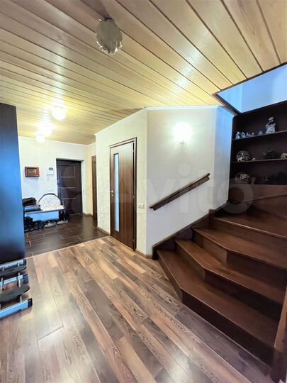 Дом 250 м² на участке 25 сот.