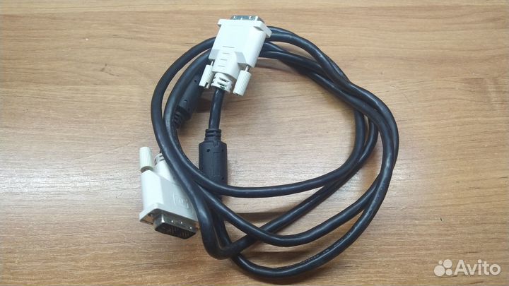 Кабеля для монитора DisplayPort, VGA