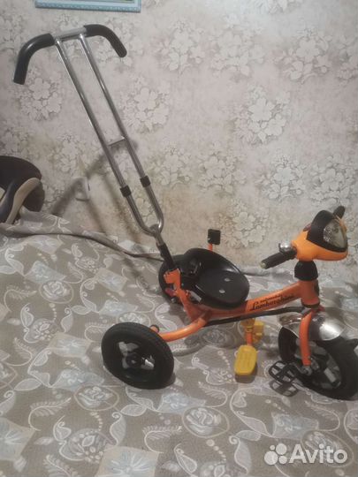 Трехколесный велосипед