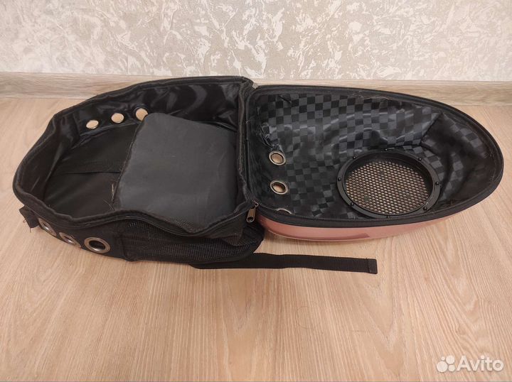 Переноска для кошек и собак