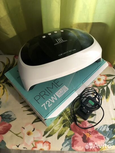 Лампа для маникюра TNL