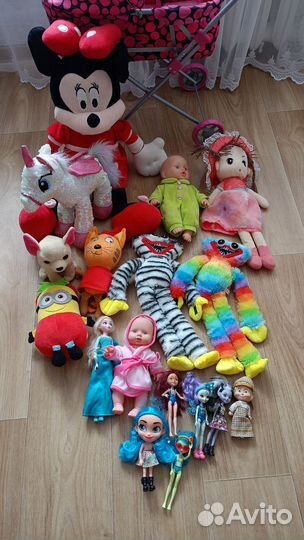 Коляска кукольная