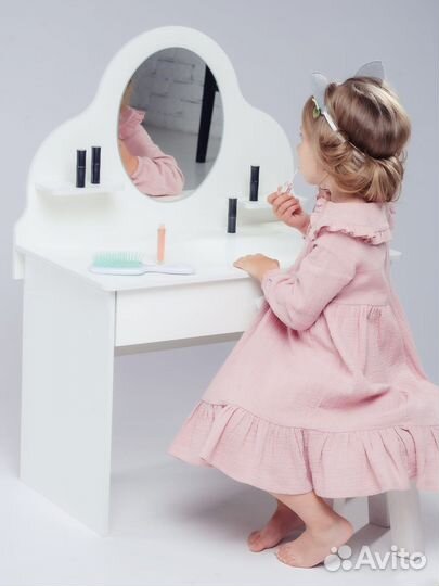 Детский туалетный столик в стиле IKEA икеа