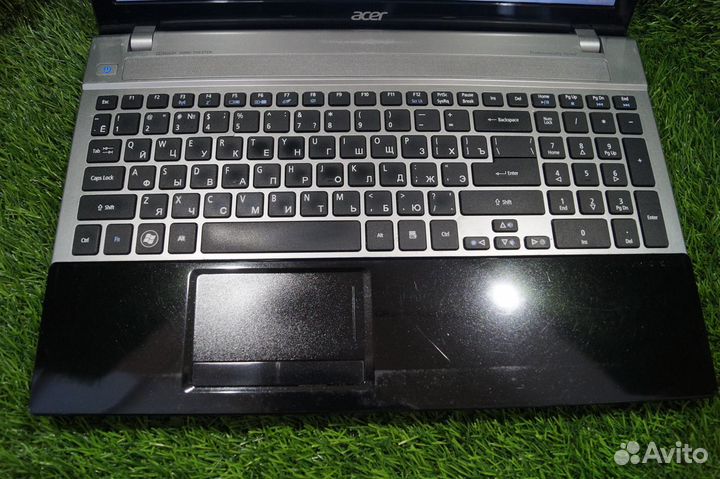 Стильный игровой Acer для танков и GTA