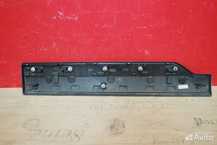 Молдинг двери задней правой Volvo Xc90