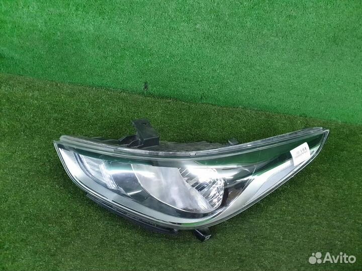 Фара левая Hyundai Solaris